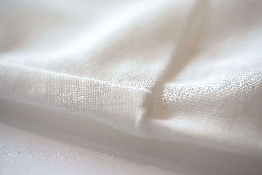 rabboton×kolor Tシャツ｜白×グリーン（オーガニック・コットン素材）
